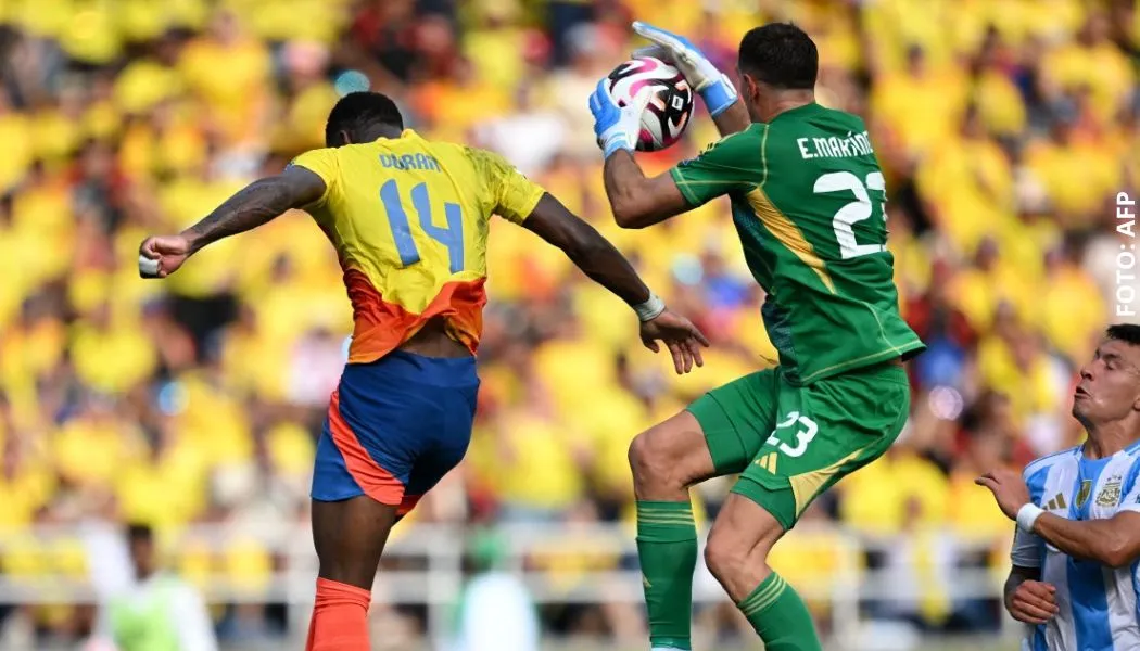 Agresión Emiliano Martínez habló camarógrafo afectado