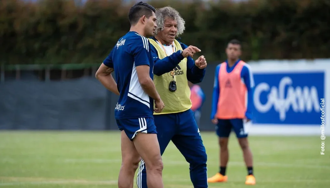 Alberto Gamero y David Mackalister Silva.