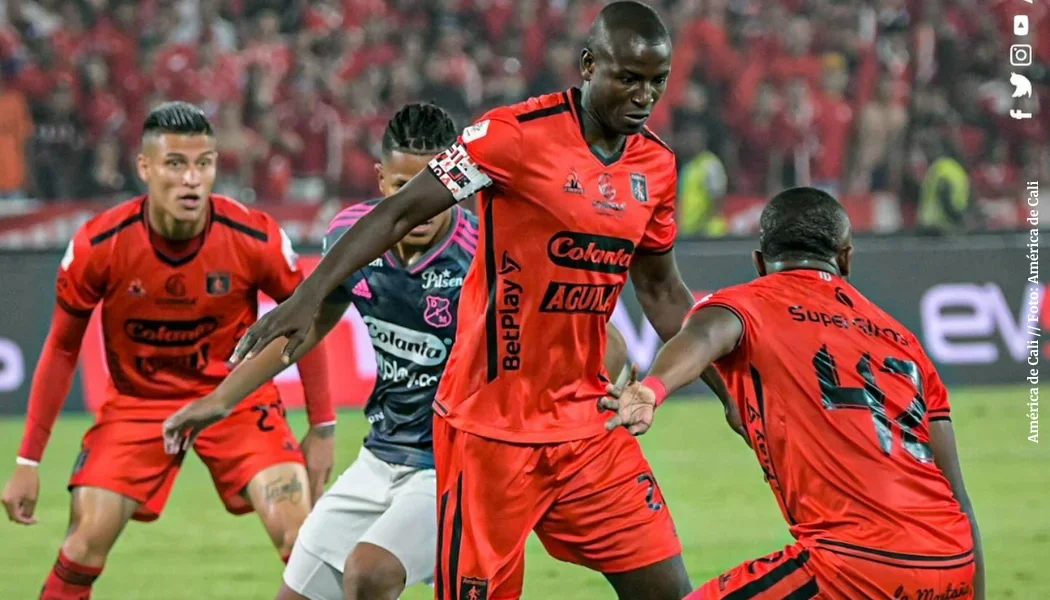 América de Cali festejando gol