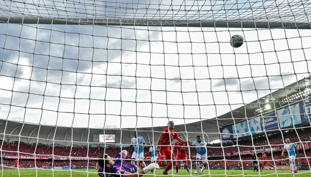 Arco del estadio Pascual Guerrero