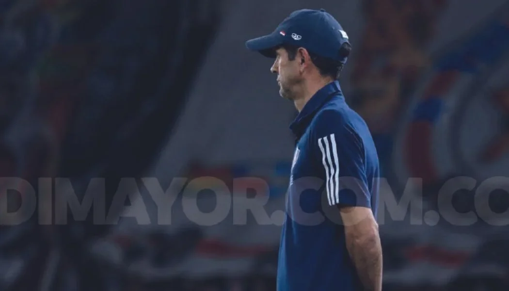 Arturo Reyes no seguiría en Junior