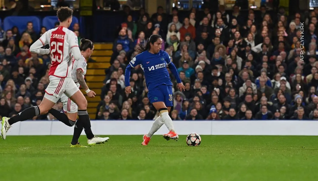 Asistencia de Mayra Ramírez ante Crystal Palace
