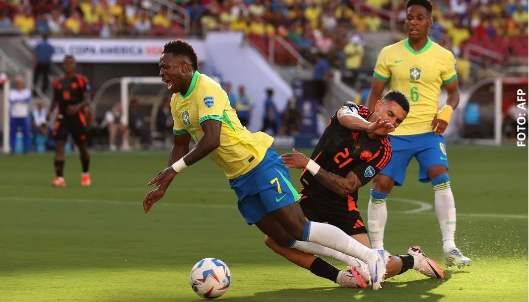 Audios VAR de Brasil Colombia tras falta sobre Vinicius Junior