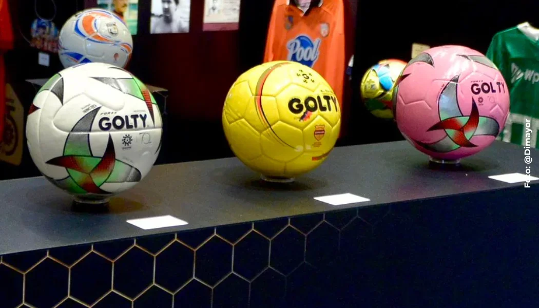 Balones oficiales del fútbol profesional colombiano.