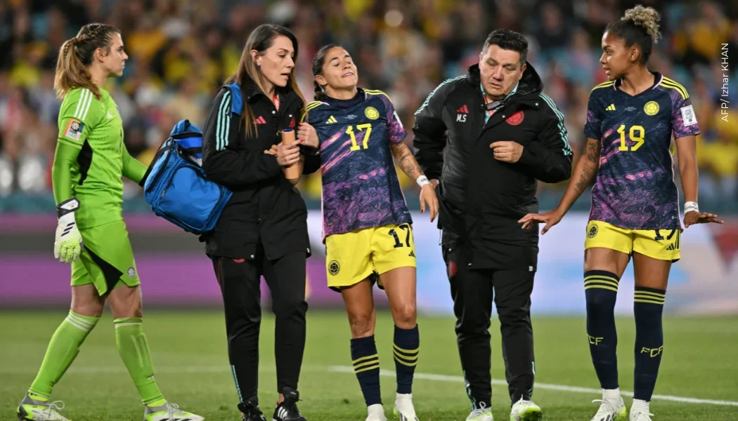 Carolina Arias salió lesionada contra Inglaterra ¿Qué le pasó?