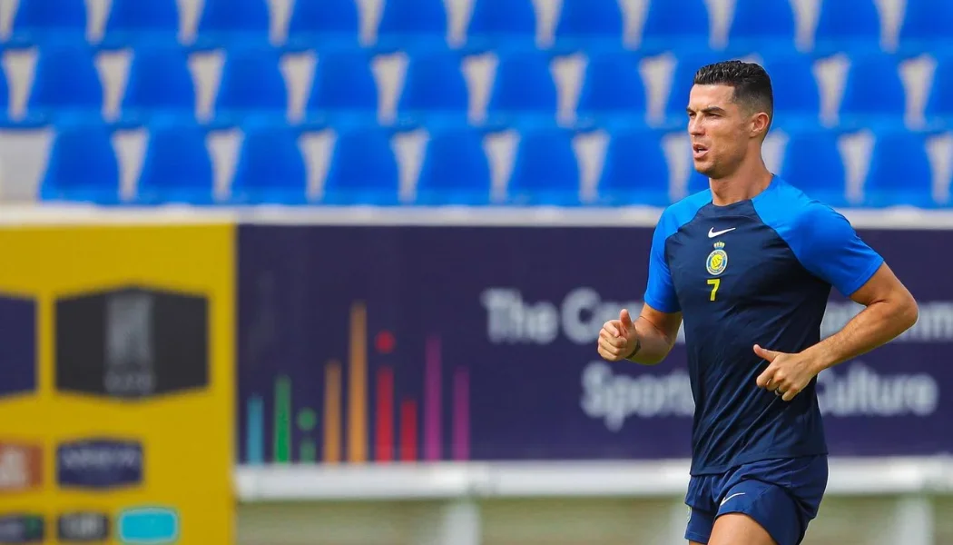 Cristiano Ronaldo en entrenamiento con Al Nassr