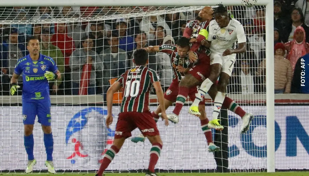 Crítica a Andrés Rojas por arbitraje en Copa Sudamericana