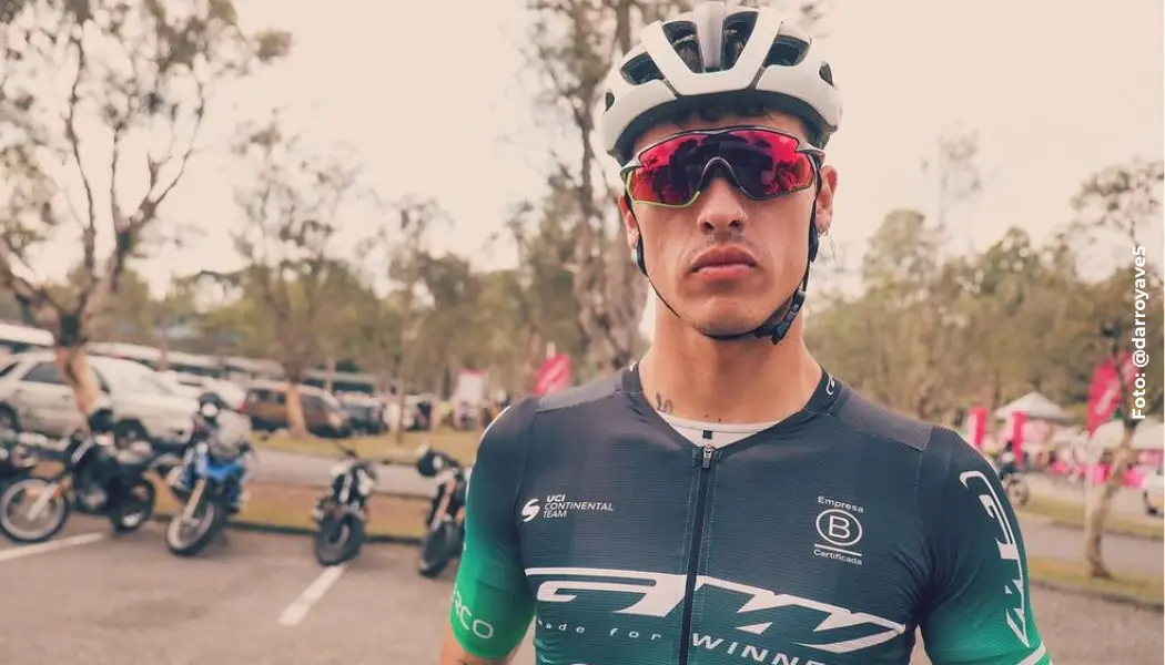 Daniel Arroyave celebró su cumpleaños con una victoria en la Vuelta a Colombia.