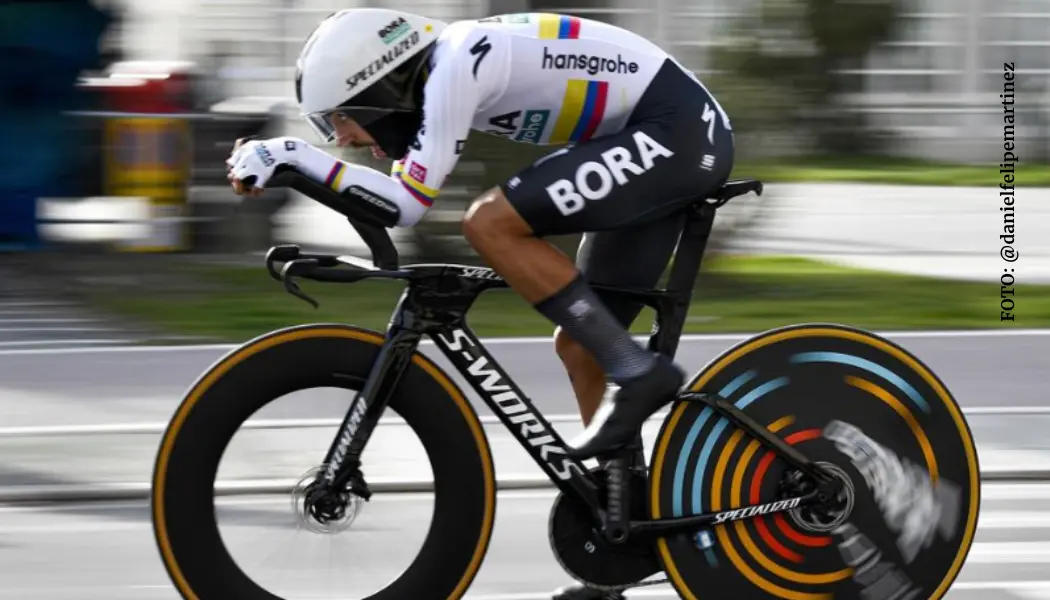 Daniel Felipe Martínez: ciclista colombiano
