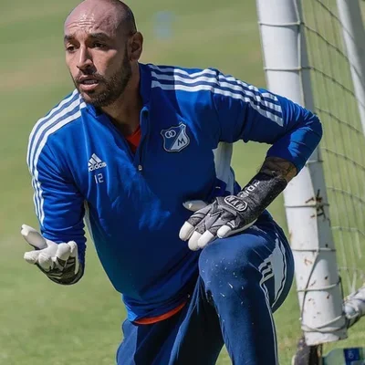 Emotivo: Diego Novoa lloró en su debut como titular con Millonarios ...