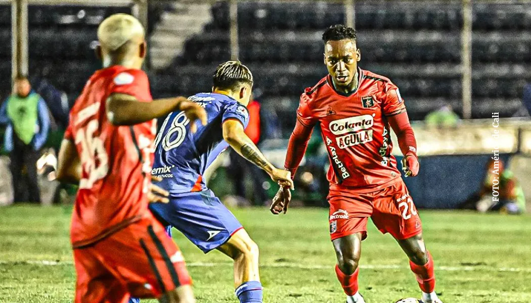 Éder Álvarez Balanta no estará primer partido América