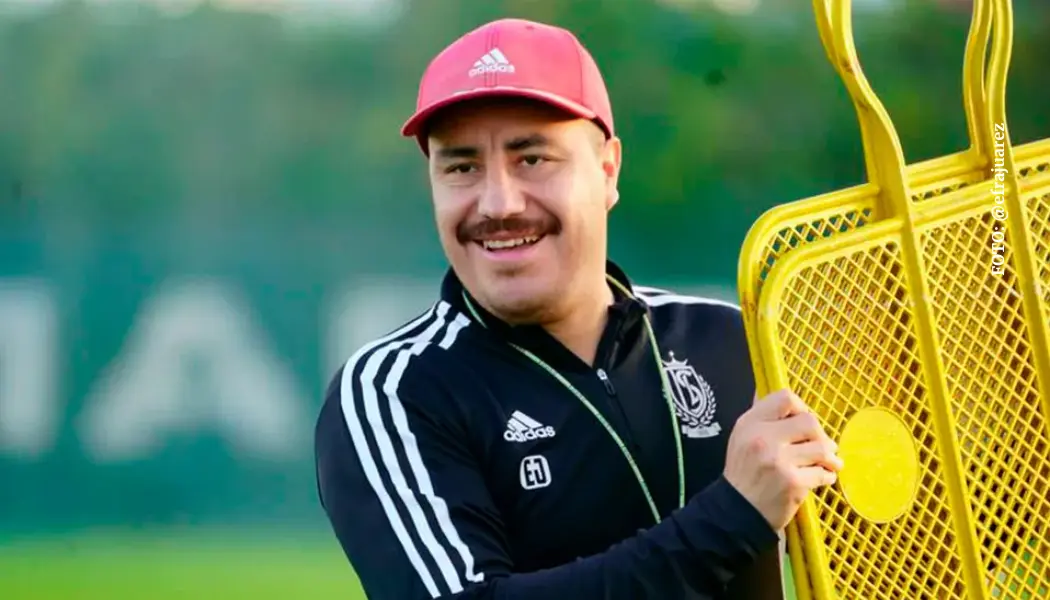 Efraín Juárez sería el entrenador de Atlético Nacional