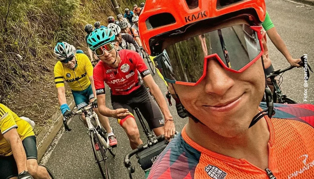 Egan Bernal corre en Bogotá el 17 de noviembre.