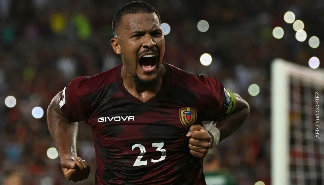 Salomón Rondón puso a celebrar a Venezuela con su penal