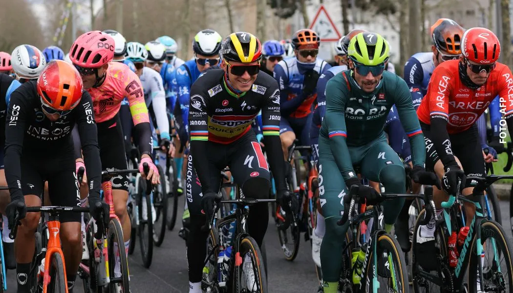 Egan Bernal en la París-Niza