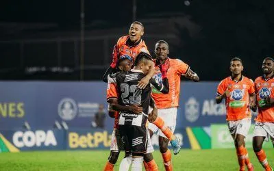Envigado Fútbol Club festejando