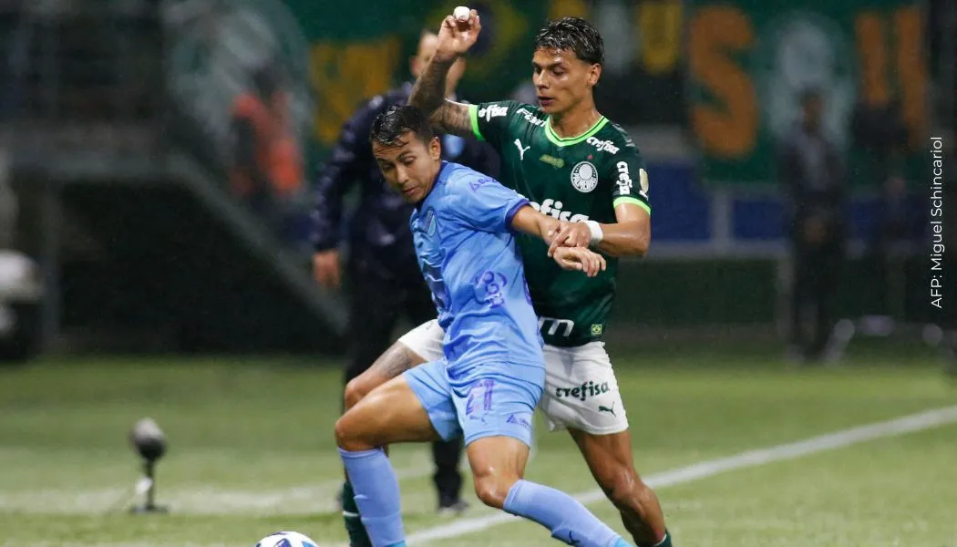 Impactante patada de Ríchard Ríos, causa polémica