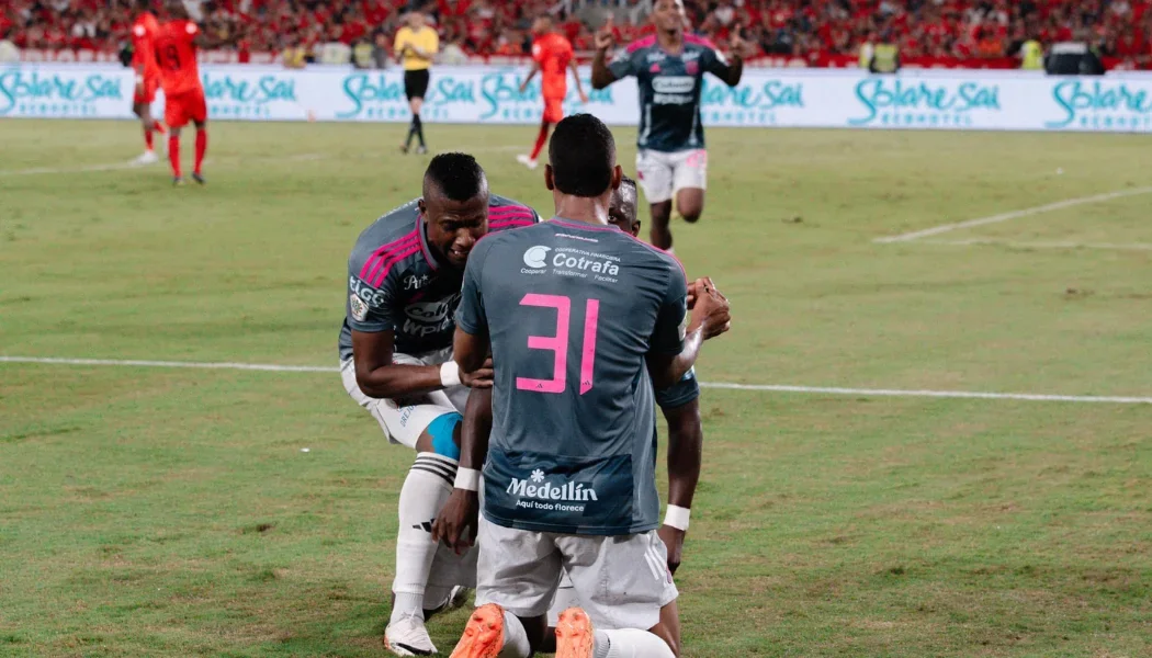 Independiente Medellín celebrando el triunfo