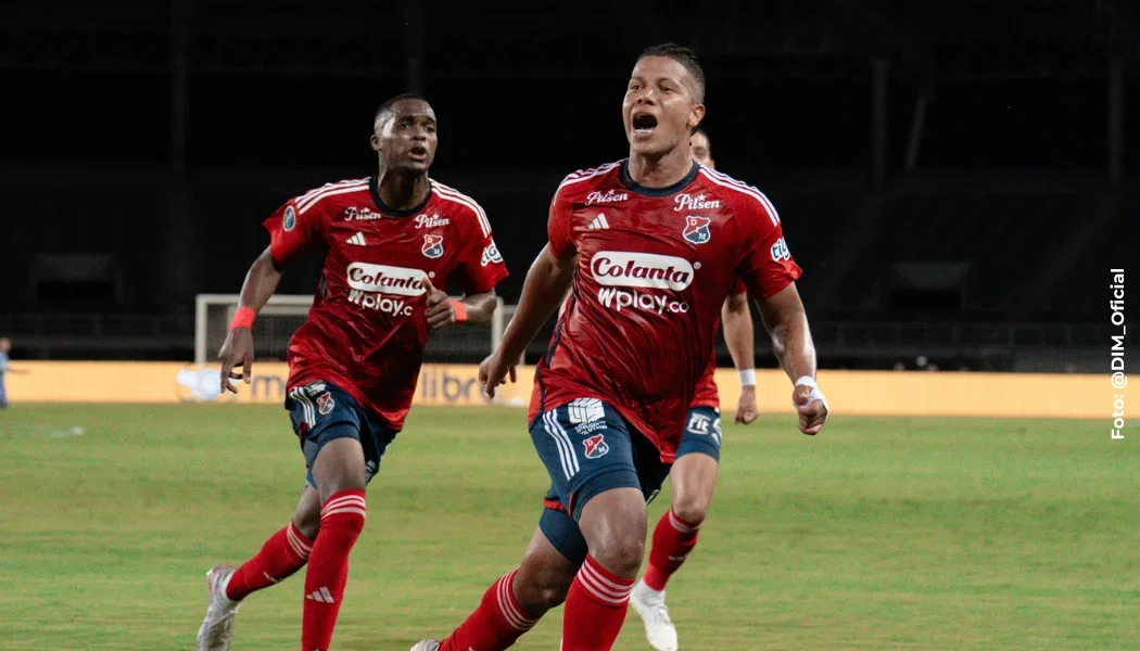 Titular de Medellín contra Lanús Copa Sudamericana.