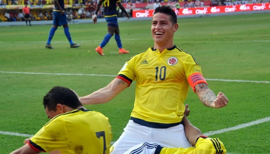 James Rodríguez enfrentando a Ecuador con la Selección Colombia