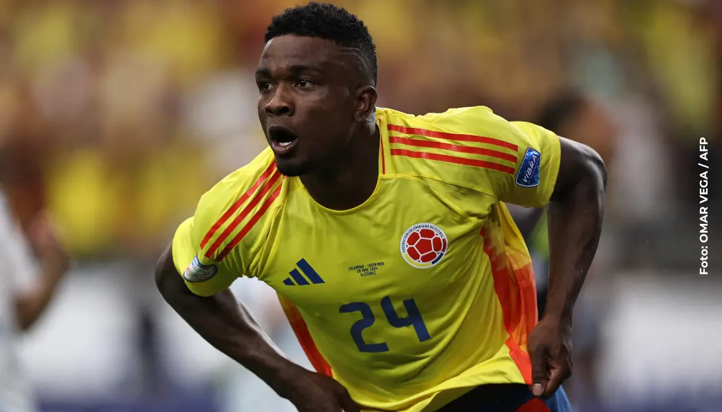 Jhon Córdoba habla sobre Santos Borré.