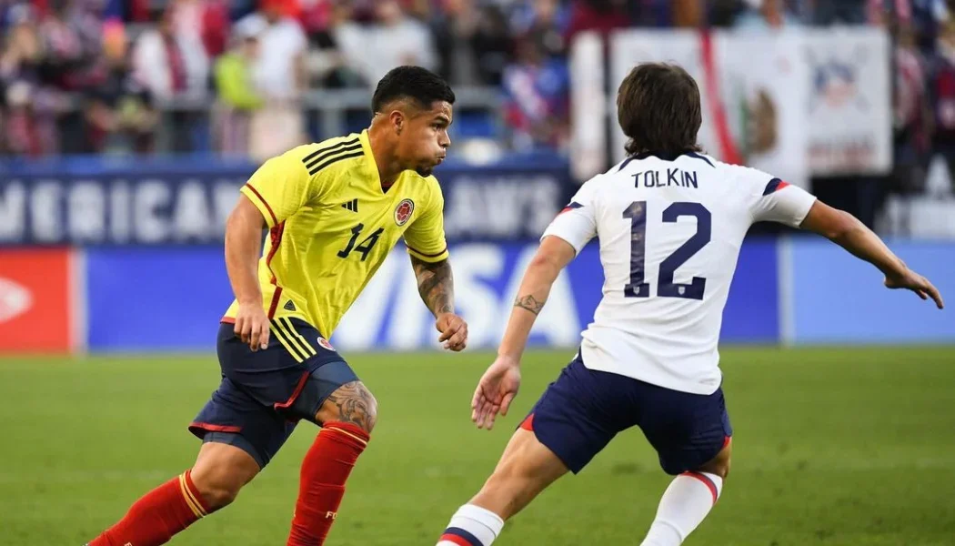Juan Camilo 'Cucho' Hernández con la Selección Colombia