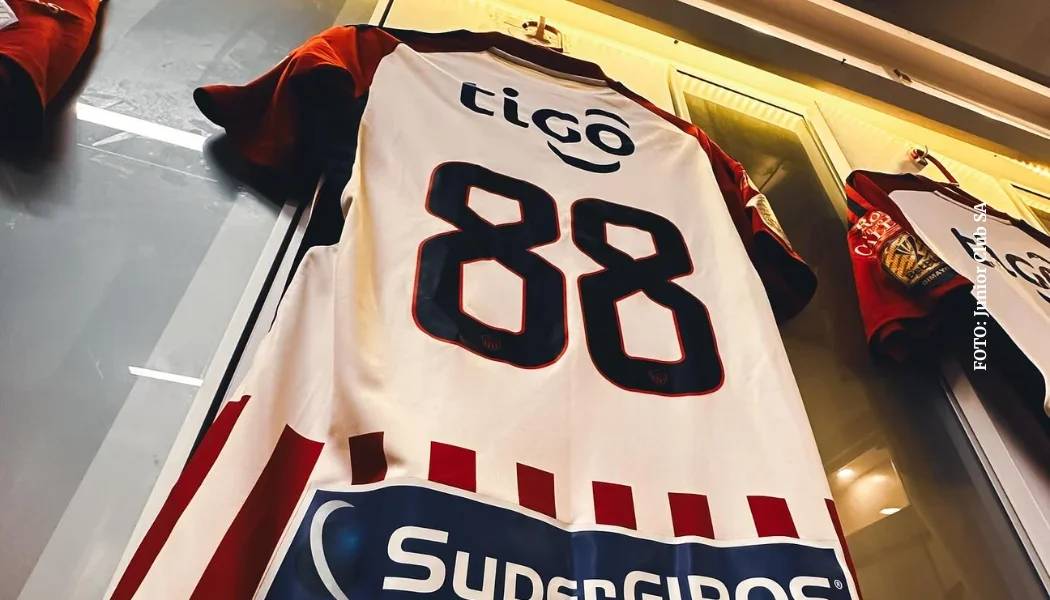 Junior tendría que esforzarse mire el sueldo anual de los extremos que quiere