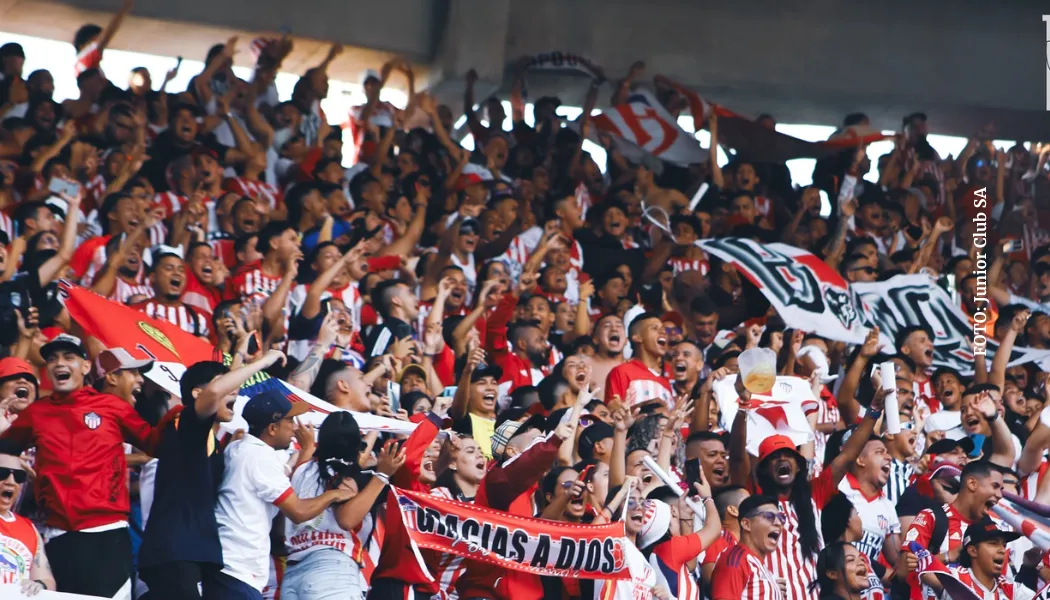 La hinchada está agotada: pancartas de queja hacia el Junior