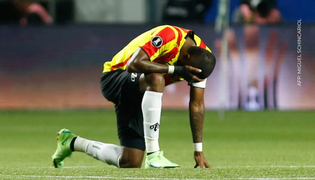 Leonel Álvarez deja de ser técnico en Deportivo Pereira