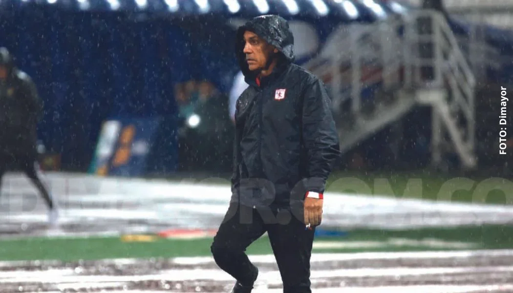 Lucas González técnico del América de Cali