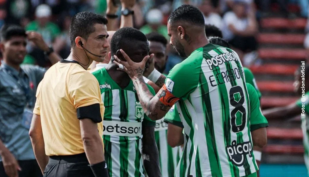 Llanto de Marino Hinestroza y Edwin Cardona lo consuela