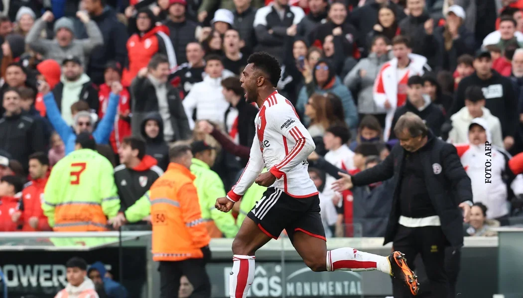 Miguel Ángel Borja gol hoy en River Plate vs Lanús