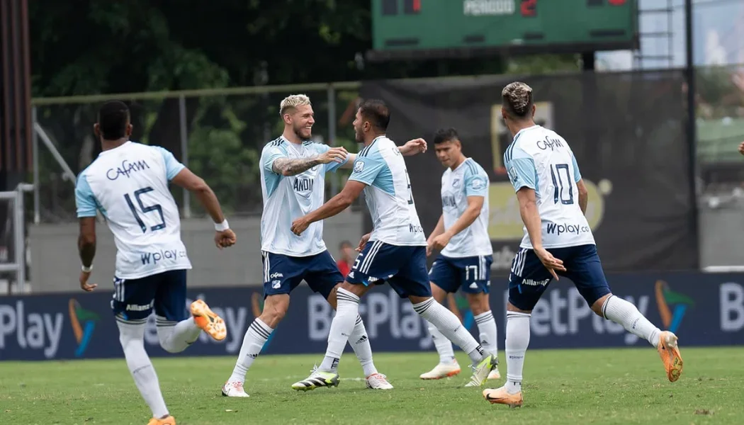 Millonarios celebrando un gol en la presente temporada