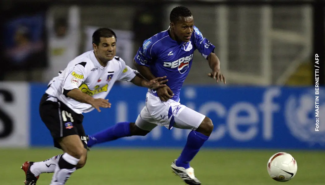 Millonarios contra Colo Colo.