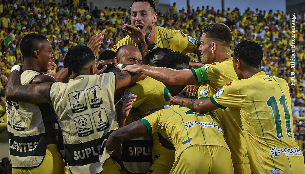 Atlético Bucaramanga celebrando su triunfo