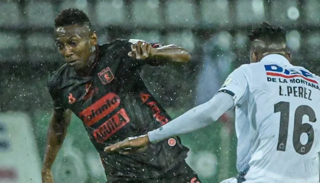 América no se complicó con la lluvia: reviva los goles del empate ...