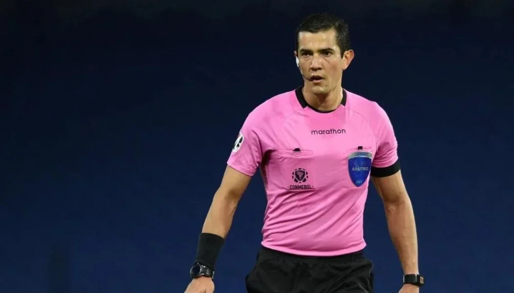 Particular festejo de Andrés Rojas en Copa Sudamericana