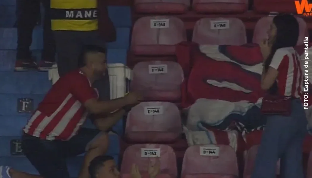 Propuesta matrimonio hincha de Junior