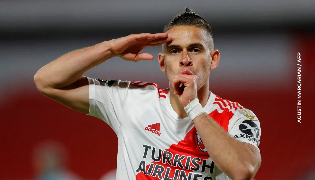 Rafael Santos Borré.