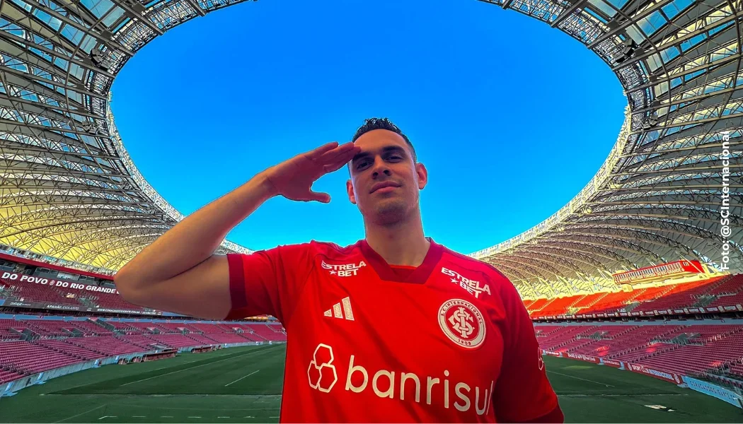 Rafael Santos Borré.