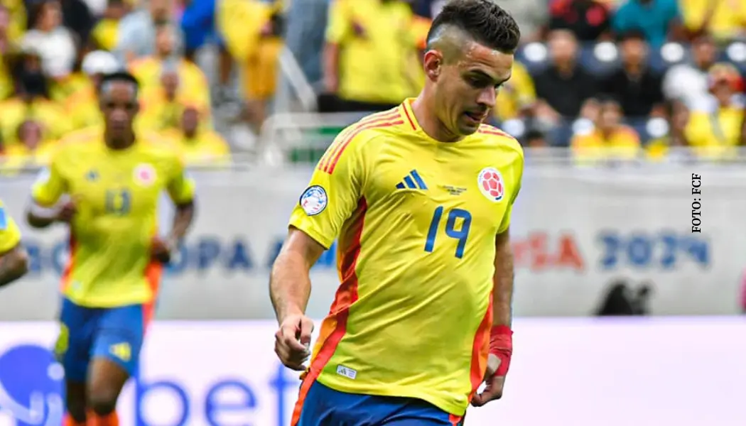 Rafael Santos Borré falla insólito gol Colombia Brasil