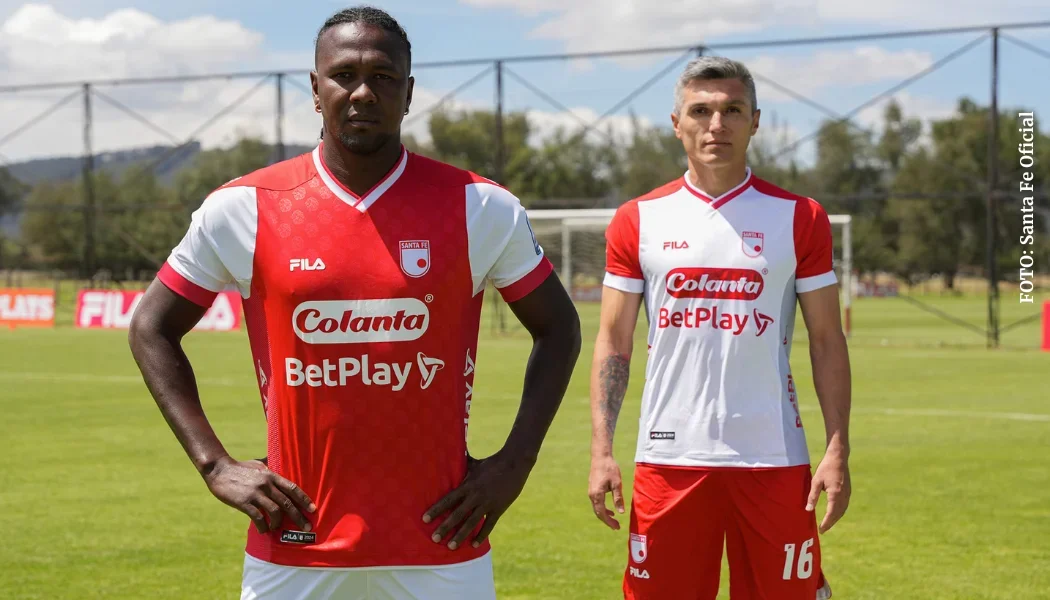 Hugo Rodallega y Daniel Torres en la presentación de la camiseta de Santa Fe