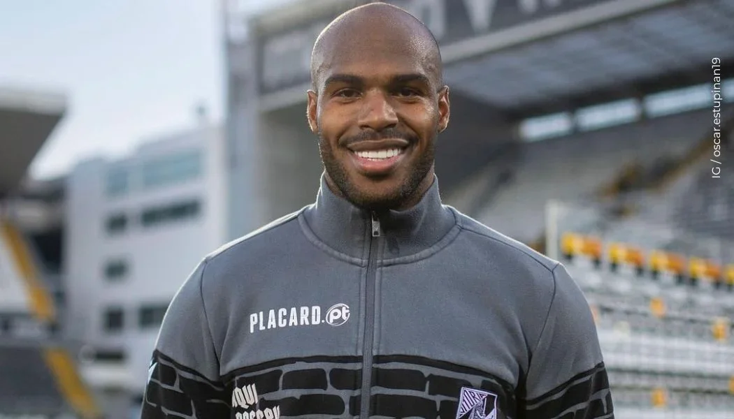 Óscar Estupiñán se va de Hull City y llega a la Ligue 1