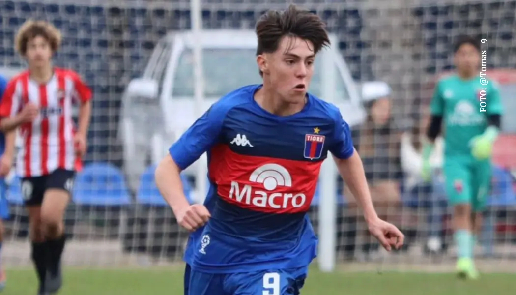 Tomás Martínez: delantero colombiano de Tigre