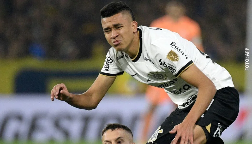 Víctor Cantillo con Corinthians