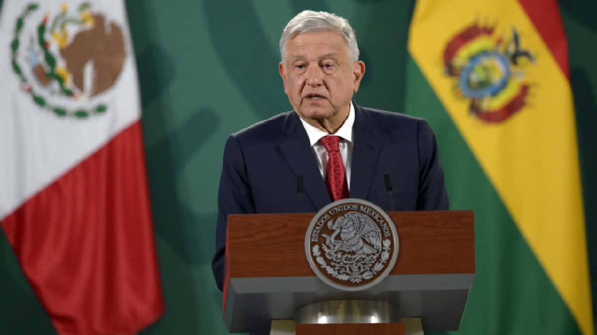 López Obrador critica freno a consulta sobre continuidad de su cargo
