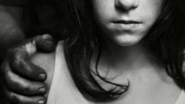 Descubren casa en Bogotá donde grababan a niñas desnudas para vender videos sexuales por internet