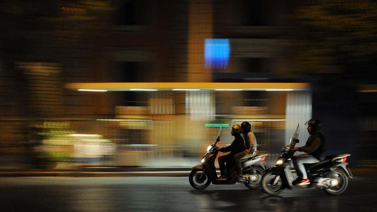 Jóvenes murieron en pique ilegal de motos