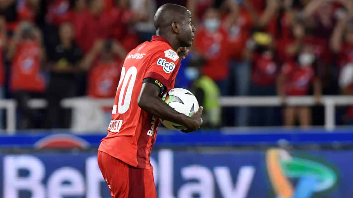 América de Cali e Independiente Santa Fe empataron en partido movido