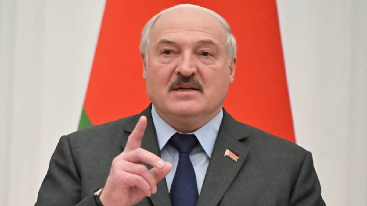 Presidente bielorruso afirma que no participa en invasión de Ucrania